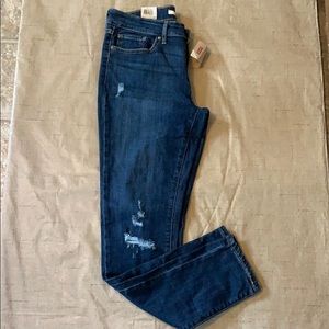 Levi’s 711 Skinny